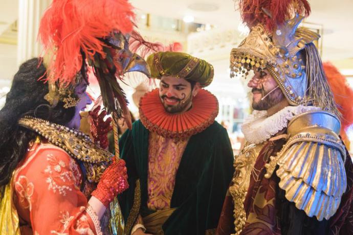 Ópera e historia de la música en plastilina para celebrar carnaval en Gran Plaza 2