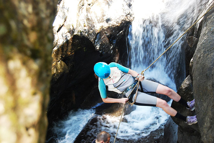 Barranquismo, la fusión perfecta entre aventura y adrenalina