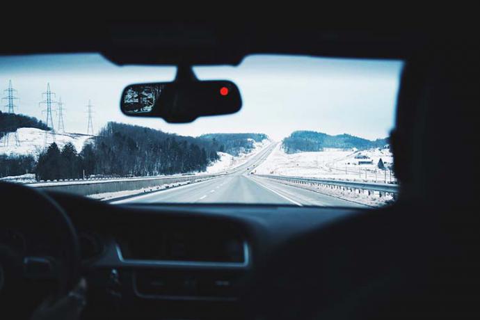 Elementos de seguridad imprescindibles en el coche