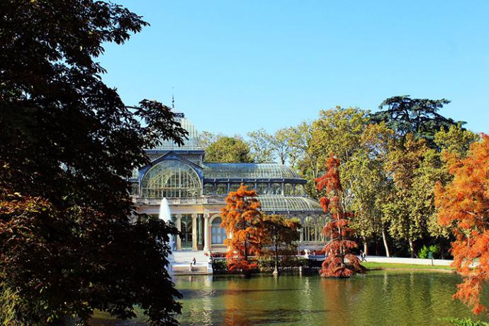 (Crédito foto: Pixabay.com) Palacio de Cristal, Parque del Retiro, Madrid