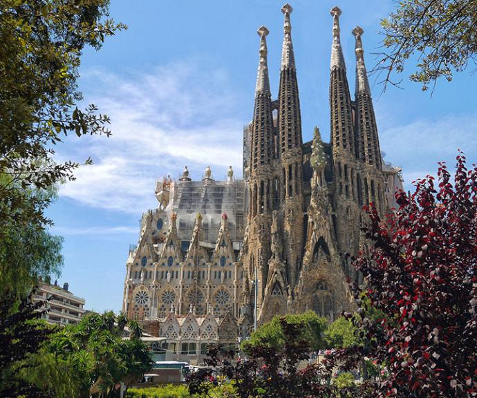 (Crédito foto: Pixabay.com) Catedral de la Sagrada Familia en Barcelona