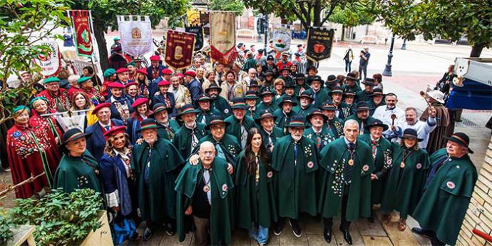 Capitulo Cofradia de los Cocidos de Cantabria. Foto de familia