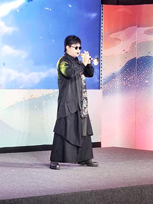 Tópicos españoles, como el flamenco y el Jabugo, para “vender” Zhejiang, una de las más bellas regiones de China