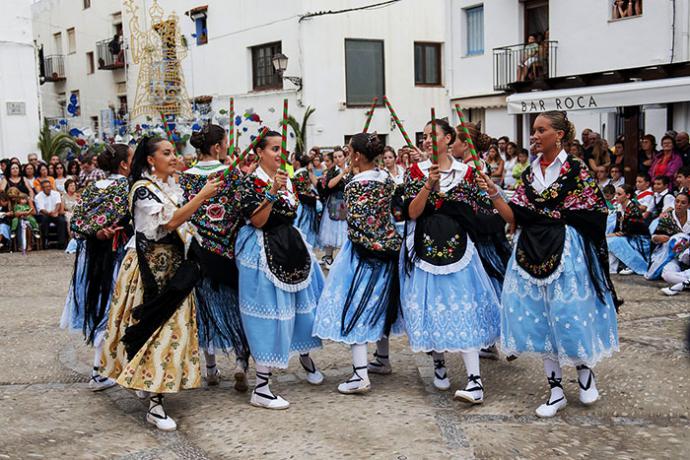 Fiestas de la Ermitana en Peñíscola, cuando los bailes ancestrales evocan el recuerdo del Papa Luna
