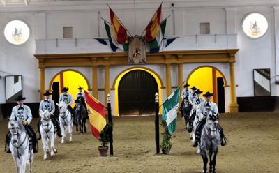 Exhibición ecuetre en la Real Escuela Andaluza del Arte Ecuestre