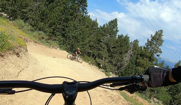 Cambre d'Aze: el Pirineo francés donde el verano también se vive sobre dos ruedas