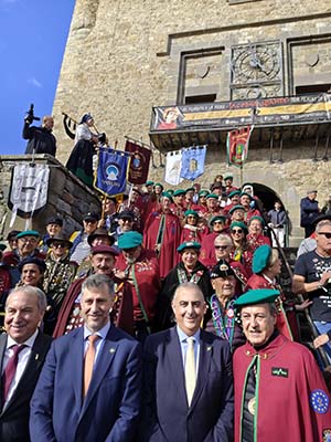 Autoridades y cofradías 