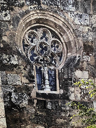 Isabelle Hirshi fotografía el misterio y la belleza de las catedrales
 