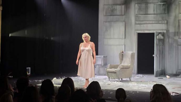 Anabel Alonso En “La Mujer Rota”, adaptación teatral del libro de Simone de Beauvoir