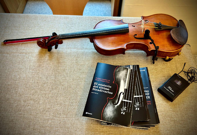 Alejandro G. Roemmers, presenta su novela “El misterio del último Stradivarius” en el Museo de las Colecciones Reales