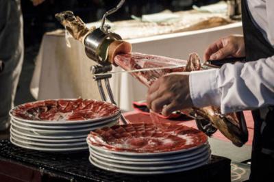 Salón del Gourmets: Concurso de Cortadores de Jamón Dehesa de Extremadura