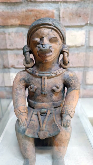 Ecuador y España estrechan lazos; nace la 'Sala Kunanmi' en el Museo M.A.C.A. tras un acuerdo con La Neomudéjar