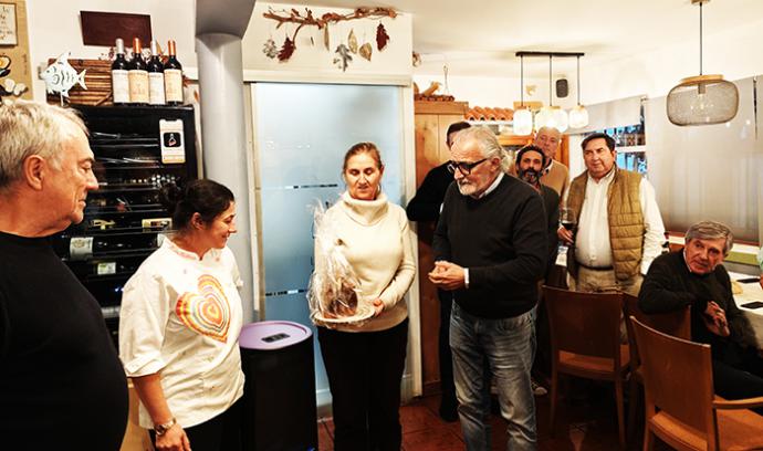 Entrega del Puchero de Barro a Mónica Calderón