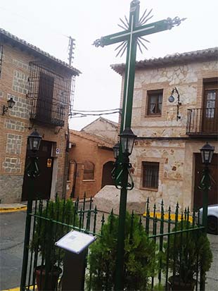 La Cruz Verde De Yepes