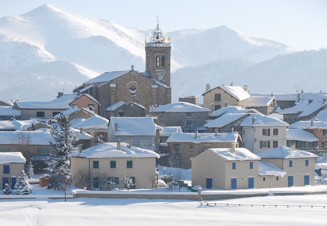 Les Angles Le Village Station