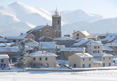 Les Angles Le Village Station