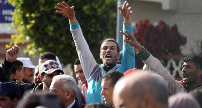 Manifestación ante el juicio a los presos políticos saharauis del campamento Gdeim Izik