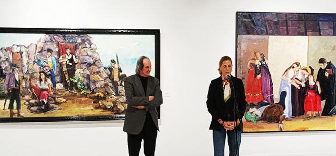 Presentación de la exposición. El pintor, Daniel de Campos y Lola Chamero, Directora. de la Casa de Vacas de Madrid
