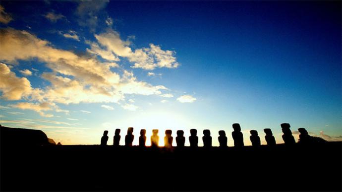 Ahu Tongariki al Amanecer