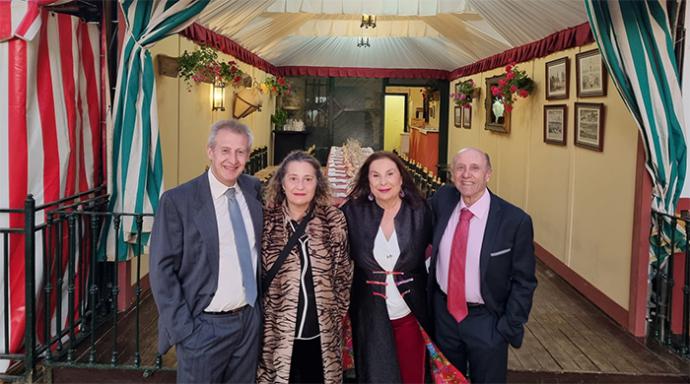 Feria De Sevilla: Para Contarlo Hay Que Vivirlo