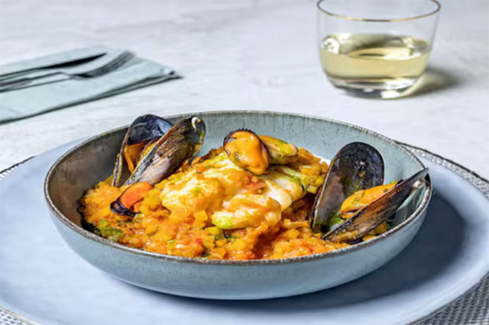 Skrei noruego estofado mediterra?neo