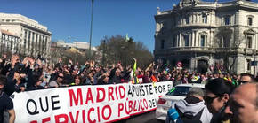 ¿Tienen razón los taxistas o Uber y Cabify? Todas las preguntas y respuestas sobre el conflicto