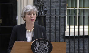 Theresa May: "La policía cree que ha identificado al autor del atentado de Manchester"