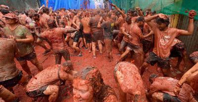 'LA TOMATINA'... (de Buñol, Valencia)