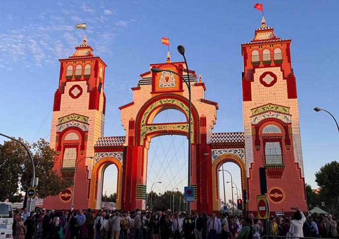 Feria De Sevilla: Para Contarlo Hay Que Vivirlo