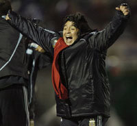 Maradona se encontraba en un “éxtasis de emoción” ante el triunfo que clasificó a Argentina para el Mundial de 2010