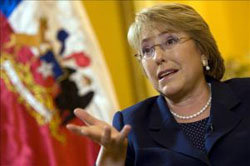 Bachelet nombró al nuevo comandante en jefe de las FFAA chilenas.