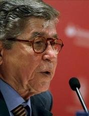 Alfredo Bryce Echenique plagió 15 artículos  entre 1986 y 2006 