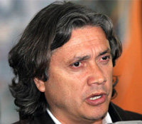 El senador Alejandro Navarro, expulsado del grupo político MAS
