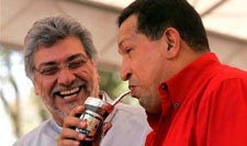 Fernando Lugo (i) y Hugo Chávez presidentes de Venezuela y Paraguay, dos de los países más corruptos de Sudamérica