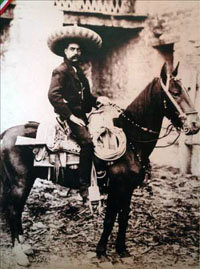 Imagen del general revolucionario Emiliano Zapata. La foto fue tomada en el Hotel Moctezuma de la ciudad de Cuernavaca en 1911