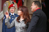 Fernández y Chávez se reunieron en el marco de las reuniones trimestrales acordadas entre ambos mandatarios.

