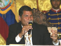 El presidente Correa ha dicho que un grupo de militares afines al ex presidente  Lucio Gutiérrez conspiran contra su gobierno 

