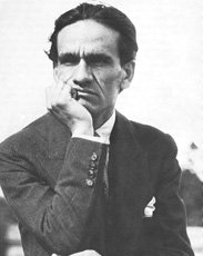 La ruta del norte de Perú, incluye a César Vallejo y recoge los escenarios biográficos del poeta peruano, considerado uno de los autores más innovadores de la poesía del siglo XX.