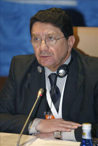 El secretario general de la OMT, Taleb Rifai,