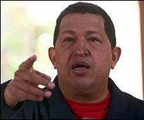 Chávez abruma a la ciudadanía venezolana con un nuevo programa de radio. Esta vez, sin horario fijo