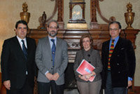 El rector de la Universidad, Daniel Hernández Ruipérez, recibe al embajador de Chile en España, Gonzalo Martner