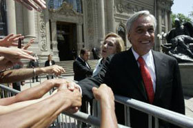 Piñera ha dicho de partida que al menos este año, 'no habrá para todos'...