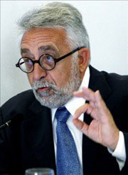 José Sanmartín Espluges, director del Centro Reina Sofía