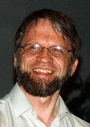Antanas Mockus lidera los sondeos de intención de voto