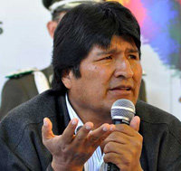 Al presidente Morales le robaron su coche oficial