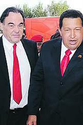 Oliver Stone (I)  y Hugo Chávez