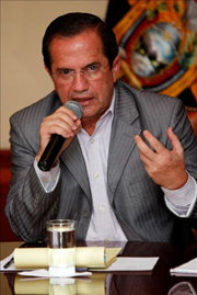 El canciller ecuatoriano, Ricardo Patiño.