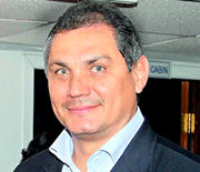 Fabricio, hermano mayor del presidente Rafael Correa formará un partido político

